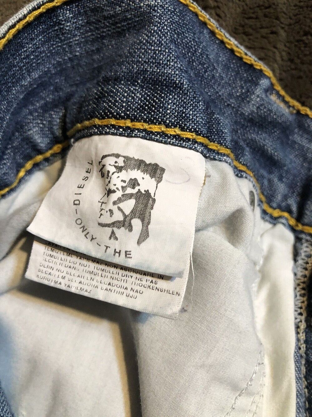 Diesel Industry Button Fly Size 36 x 33 Straight Leg Jeans Great Whiskers - Picture 4 of 8